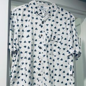 Men’s button down short sleeve shirt